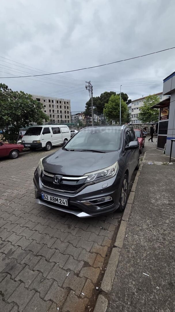 Sahibinden Honda CR-V 1.6 i-DTEC Elegance 2015 Model 1