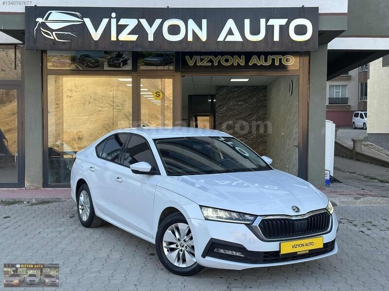 VİZYONDAN 151 BİN KM 1 PARÇAHARİÇ HATASIZ BOYASIZ SERVİS BAKIMLI