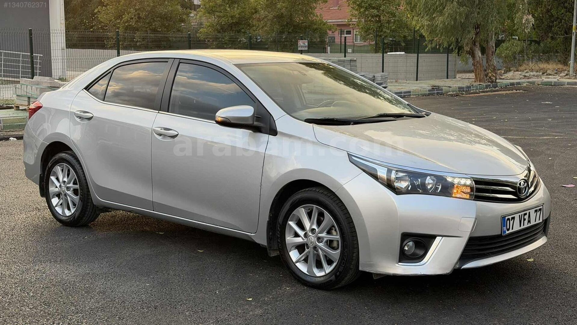 ÇELİK OTOMOTİVDEN NOKTA BOYASIZ ÇİZİKSİZ COROLLA TAKAS OLUR 4