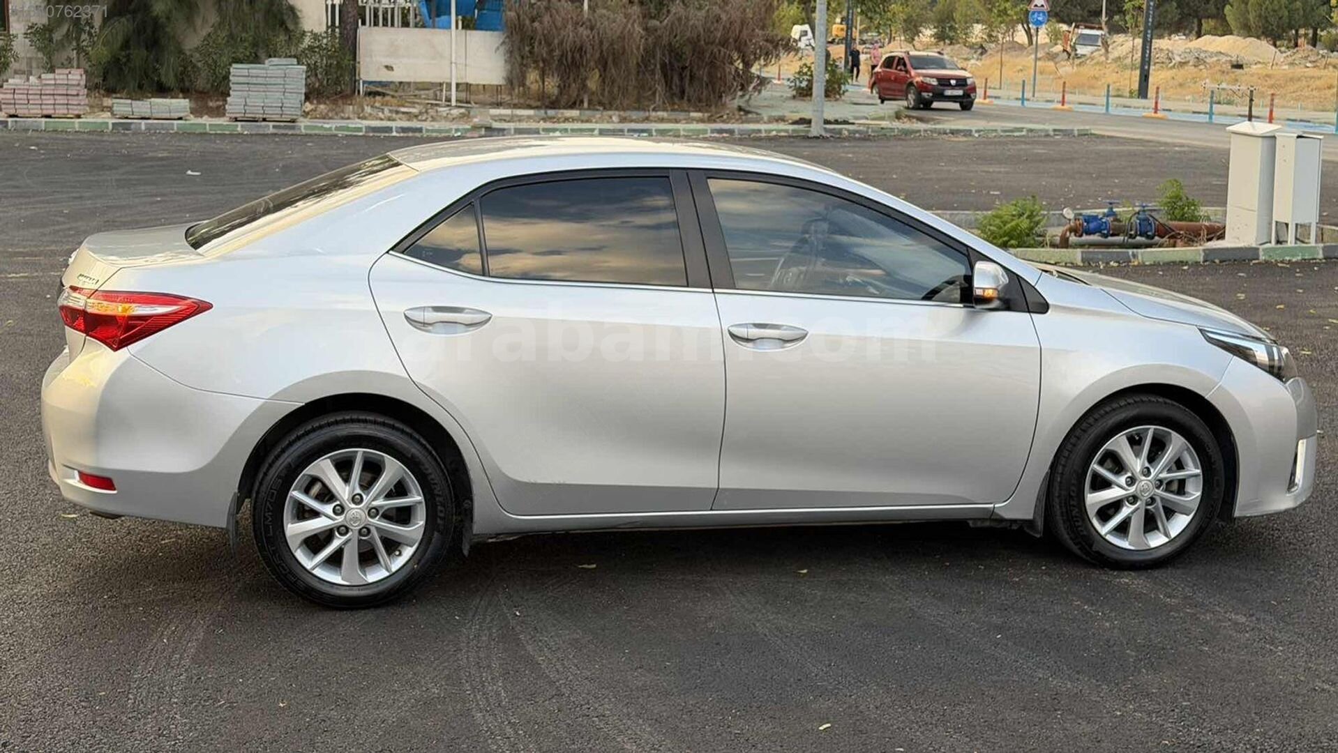 ÇELİK OTOMOTİVDEN NOKTA BOYASIZ ÇİZİKSİZ COROLLA TAKAS OLUR 7