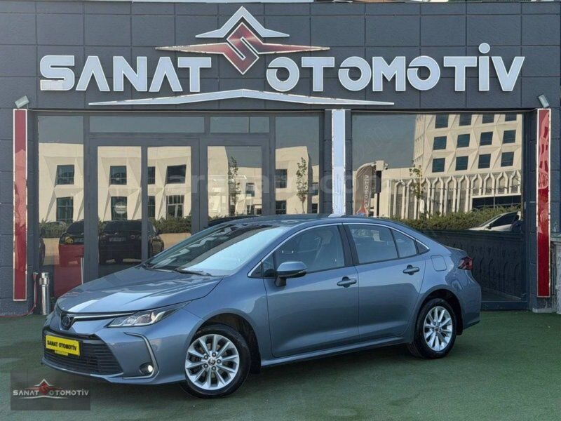 SANAT OTOMOTİV-2022-COROLLA-HATASIZ-K.KART'A 18 AY TAKSİT
