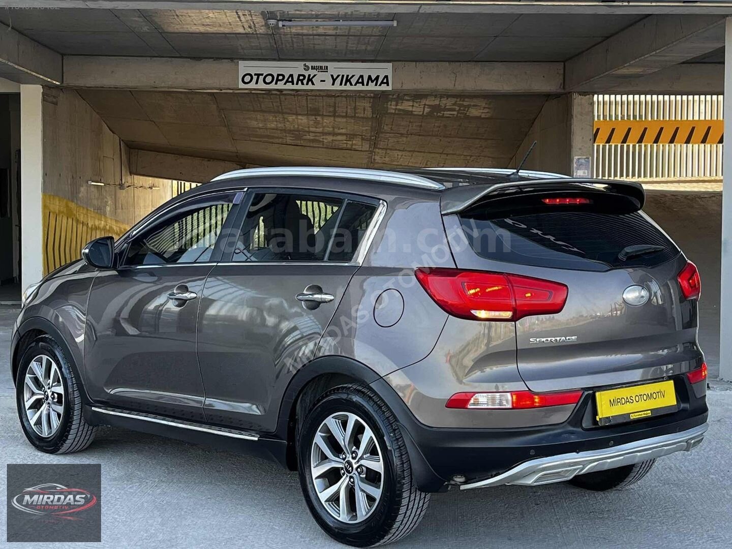 2015 ÇIKIŞLI HATASIZ KİA SPORTAGE 1.6 GDİ COMFORT OTOMATİK 4