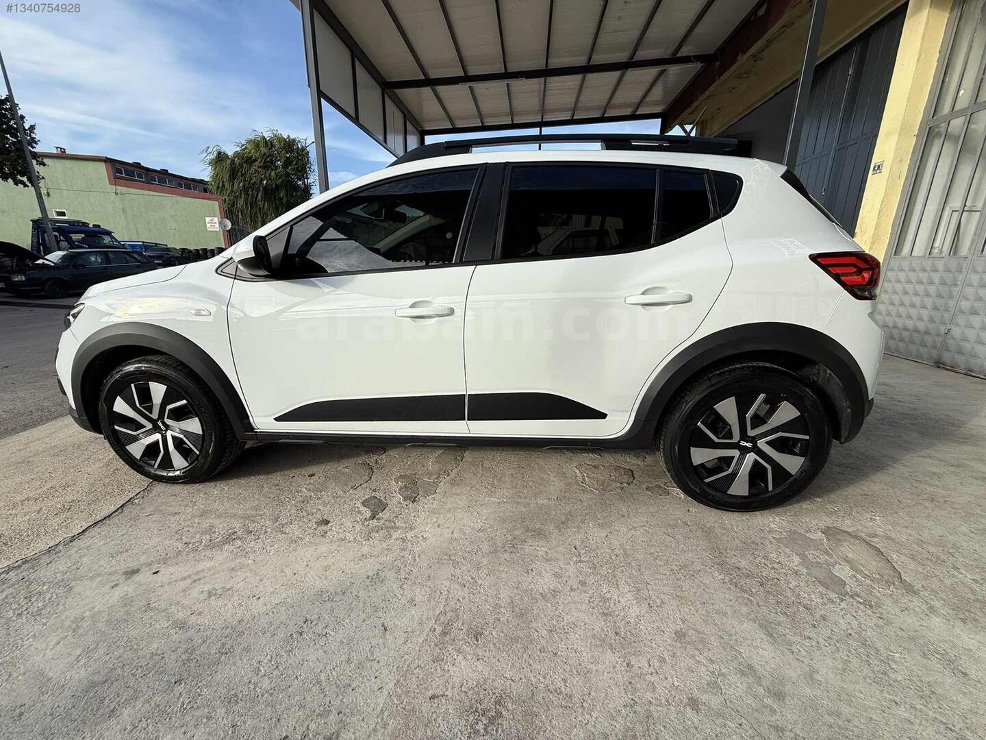 2025 MODEL 11 BİN KM HTSZ BYSZ DĞŞNSZ H.KYTSZ OTOMATİK SANDERO 5