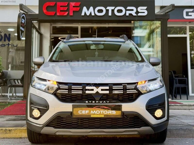 SUNROOFLU 37.000km'de BOYASIZ TRAMERSİZ EXPRESSİON 1.0 TCe CVT