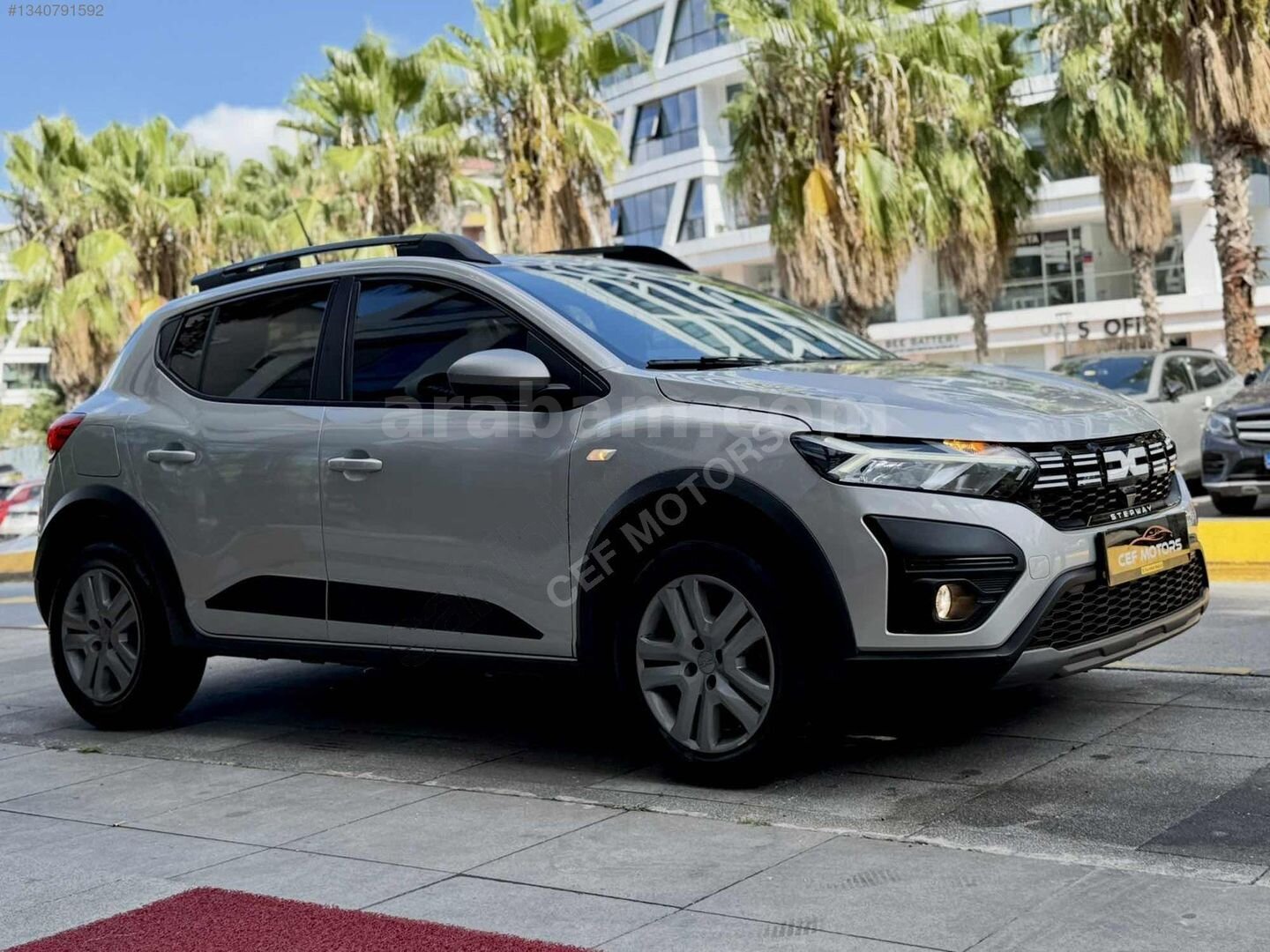 SUNROOFLU 37.000km'de BOYASIZ TRAMERSİZ EXPRESSİON 1.0 TCe CVT 4