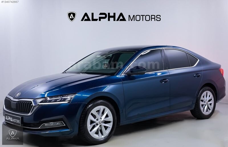 2023 OCTAVİA 1.5 e-Tec PREMİUM C.PLAY HAYALET Y.SERVİS-60 BİNDE-