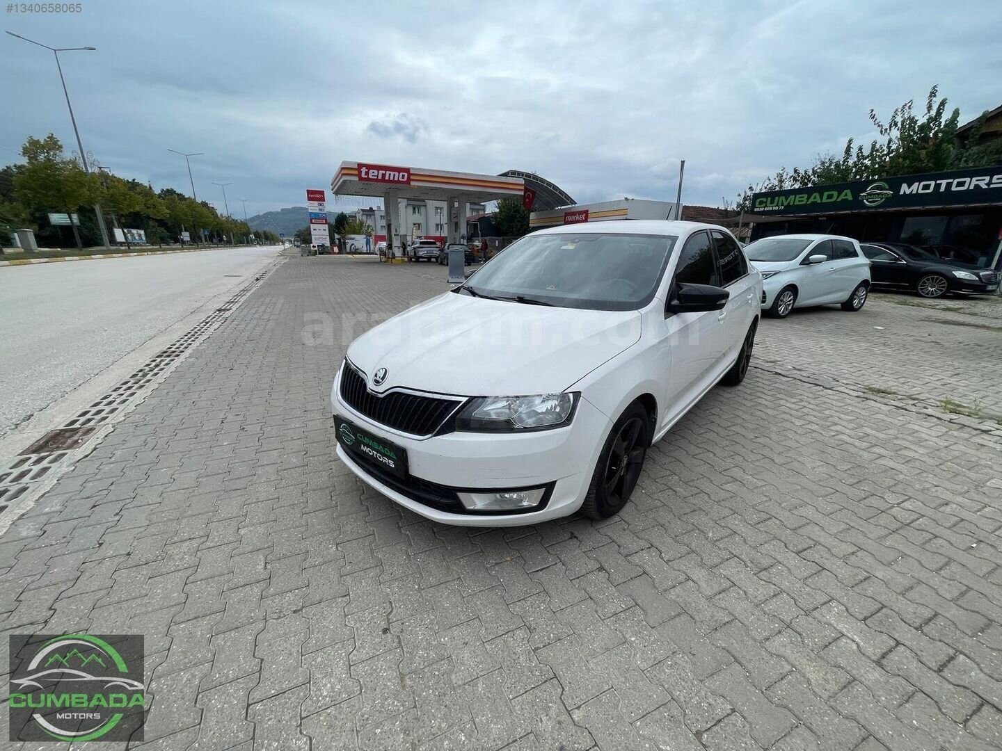 CUMBADA MOTORS'DAN - HESAPLI AİLE ARACI - SKODA RAPİD 2