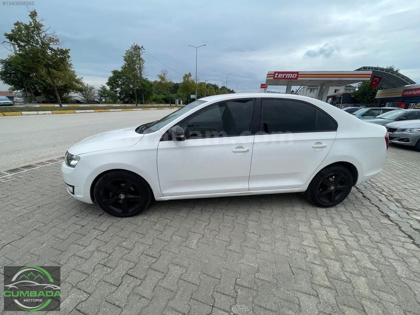 CUMBADA MOTORS'DAN - HESAPLI AİLE ARACI - SKODA RAPİD 4