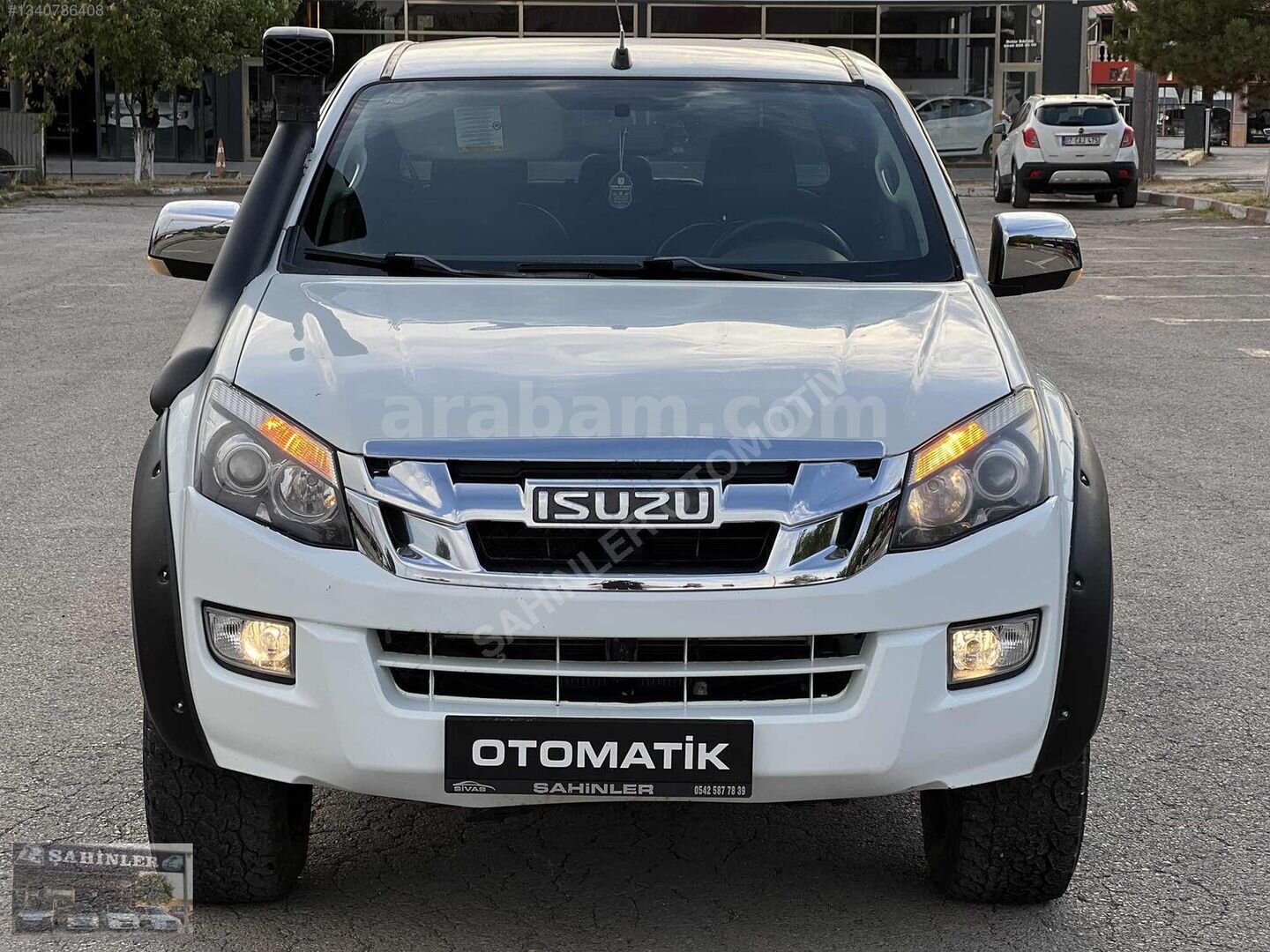 ŞAHİNLER'DEN-2016 Isuzu D-Mac 2.5 4x4 V-Cross 230 Binde 2
