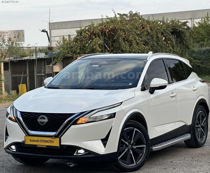 2023 24'BİNDE BOYASIZ 1.3 DIG-T CAM TAVAN OTOMATİK QASHQAİ