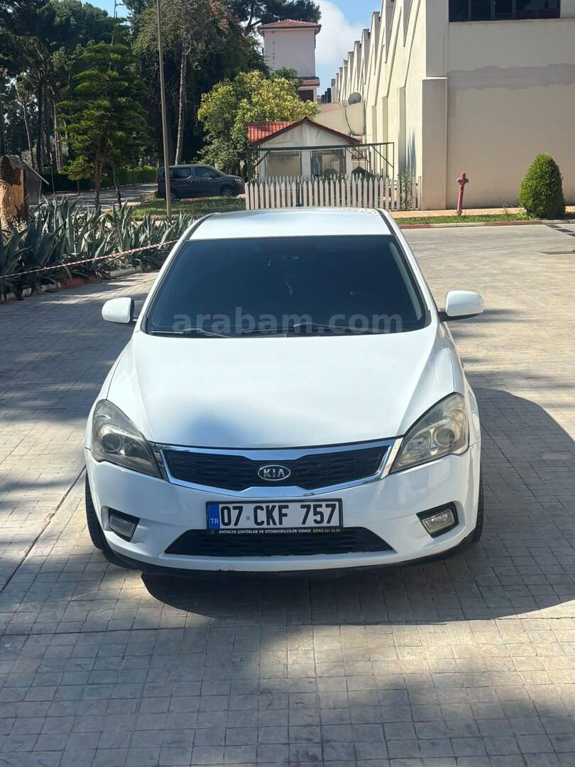 Sahibinden Kia Ceed 1.6 CRDi Motion 2012 Model 1