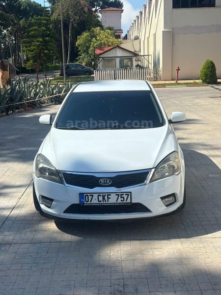 Sahibinden Kia Ceed 1.6 CRDi Motion 2012 Model