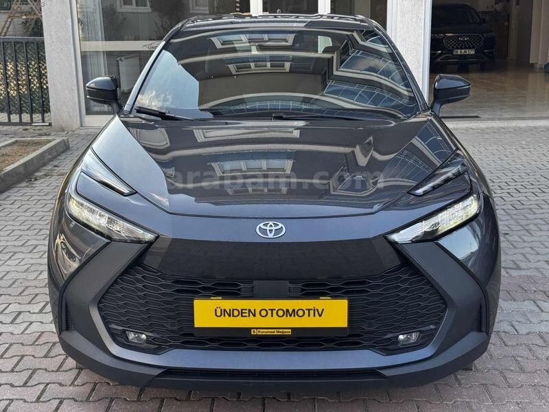 2025 TOYOTA CH-R FLAME HATASIZ BOYASIZ GARANTİLİ