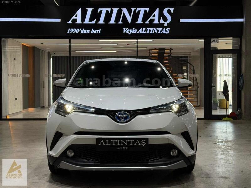 ALTINTAŞ'TAN 2017 TOYOTA C-HR 1.8 HYBRİD DİAMOND 82.000 KM DE