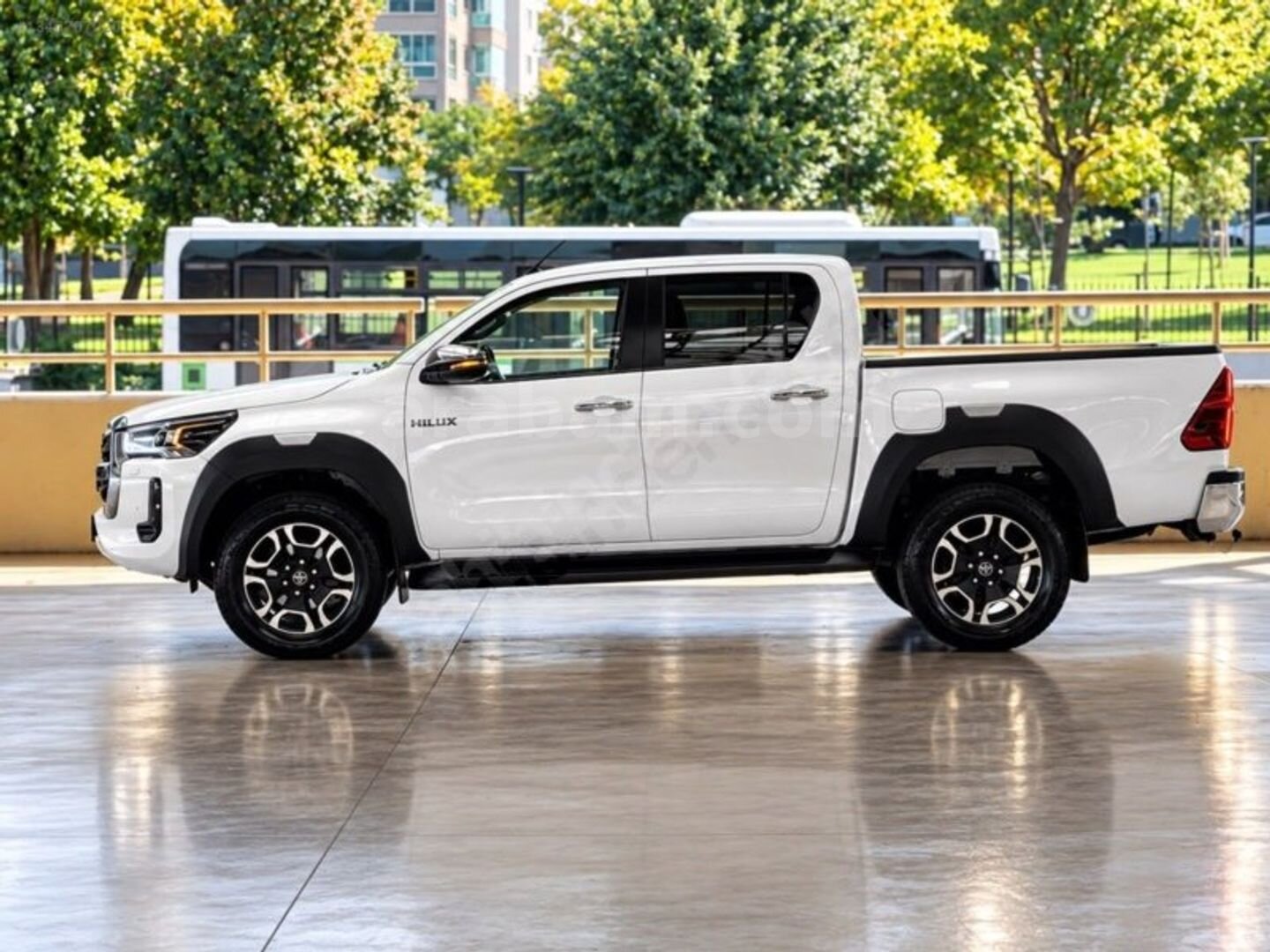 BEREKET AUTO/ 4x4 ARAZİ / HATASIZ AYARINDA ÇOK TEMİZ 7