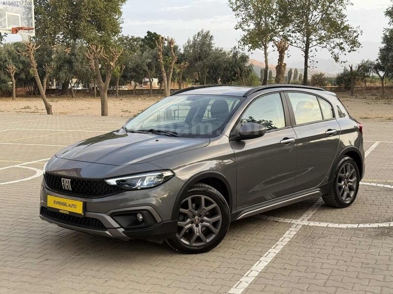 EVRENSEL AUTO'DAN FIAT EGEA CROSS BOYASIZ YETKİLİ SERVİS BAKIMLI