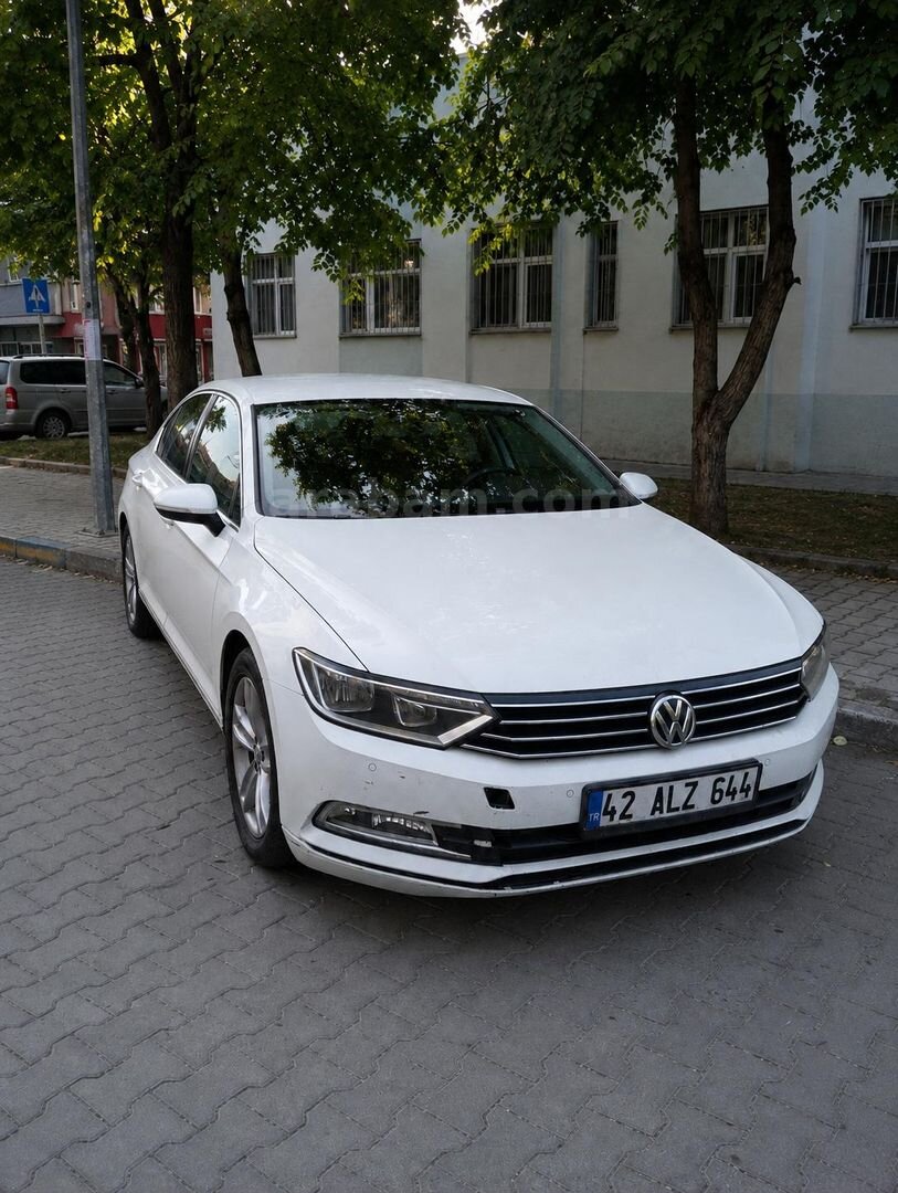 Sahibinden Volkswagen Passat 1.6 TDi BlueMotion Impression 2017 Model Çankırı 241.000 km Beyaz 1