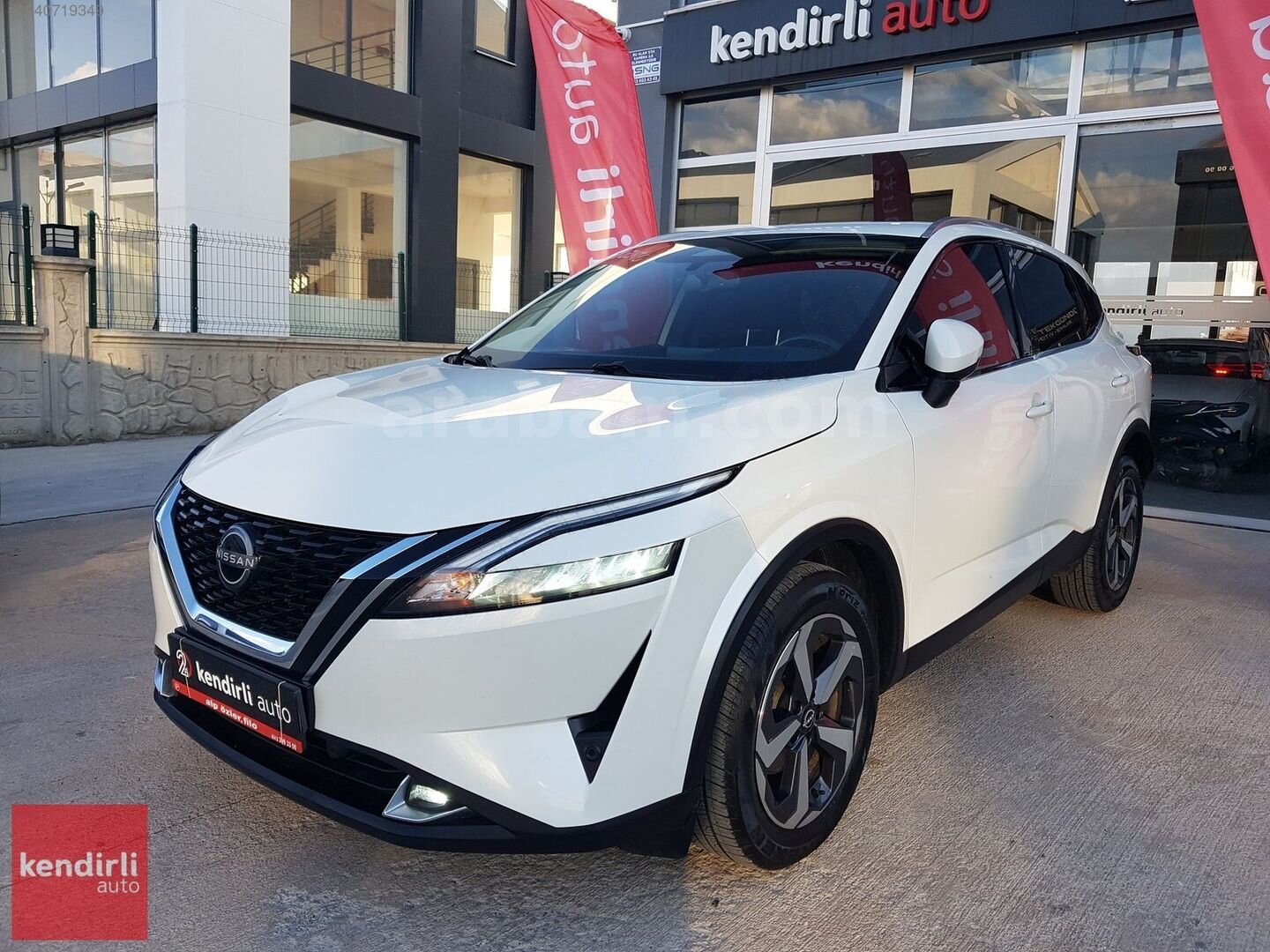 KENDİRLİ AUTO NISSAN QASHQAI DESING BOYASZ KRED KART VADE FARKSZ 2