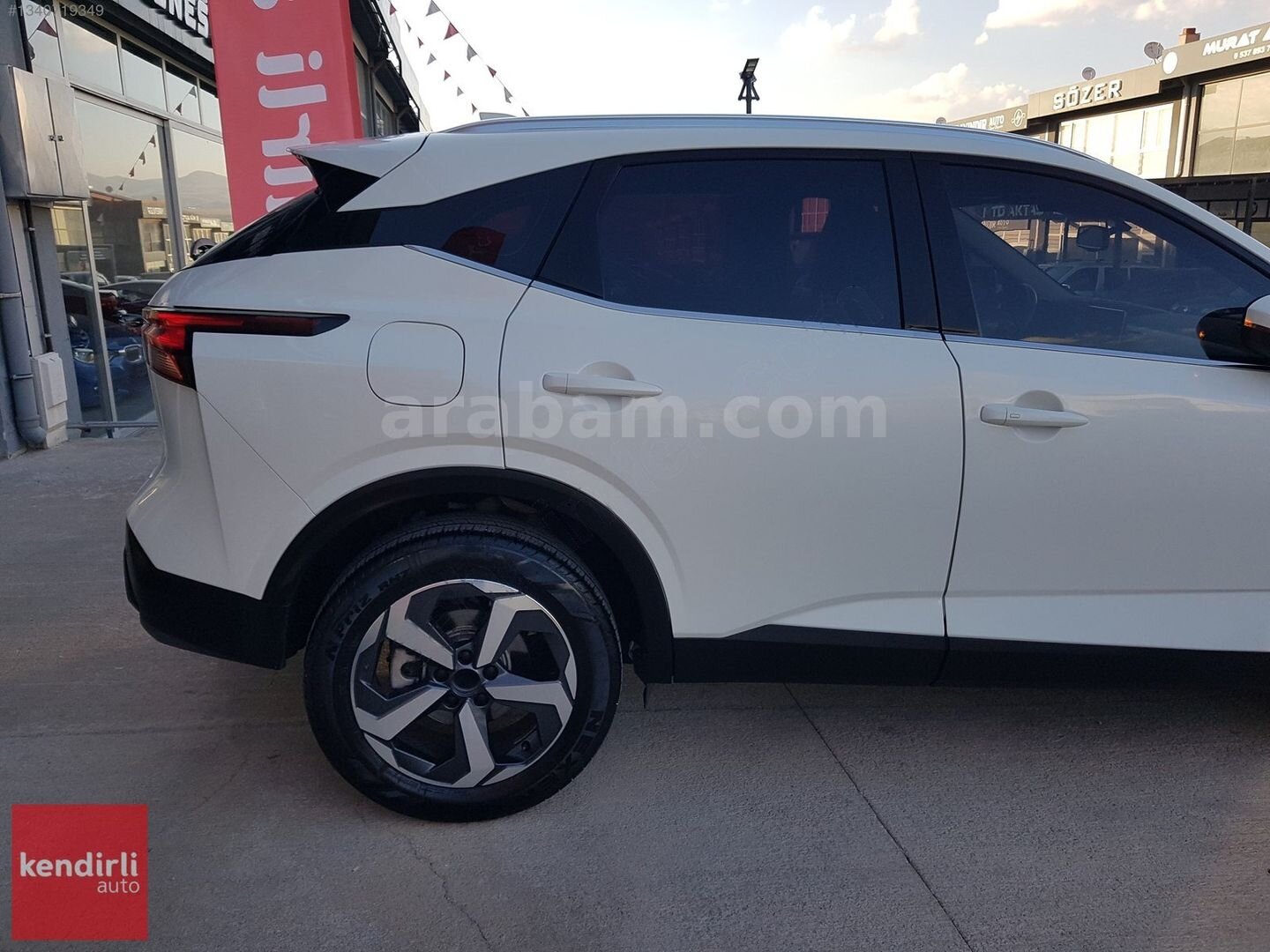 KENDİRLİ AUTO NISSAN QASHQAI DESING BOYASZ KRED KART VADE FARKSZ 6