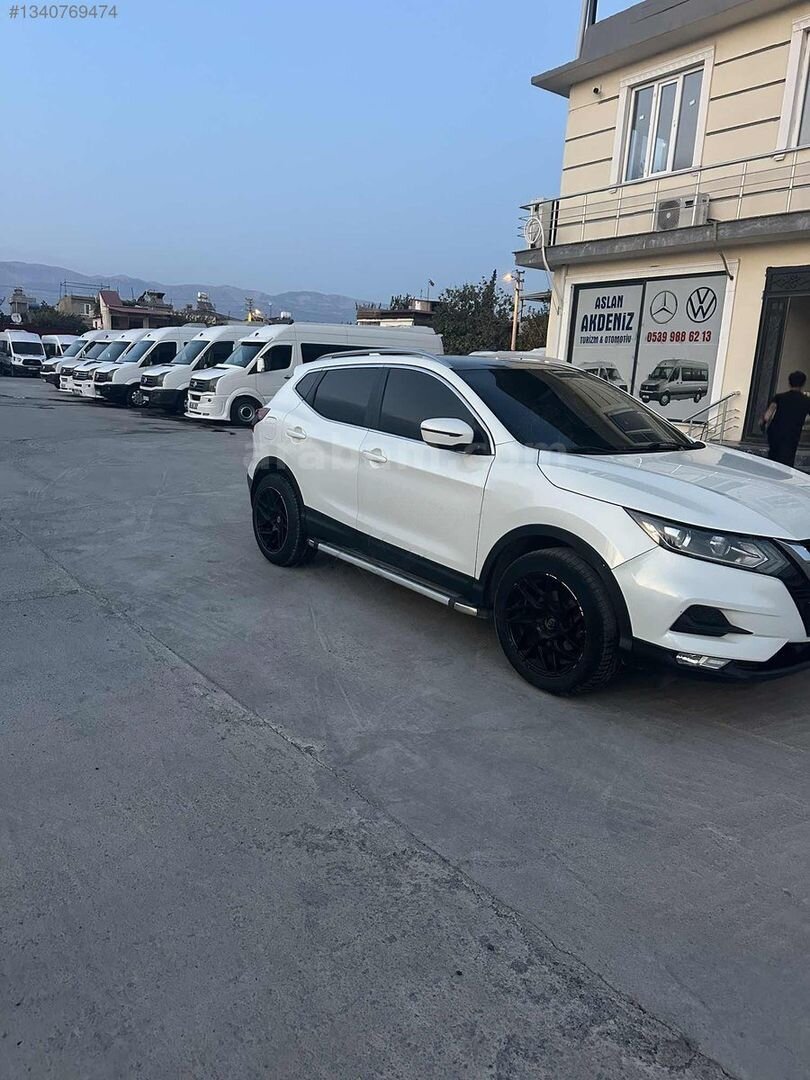 ÇOK TEMİZ DUZGUN KM AZ 2018 OTOMATİK 6