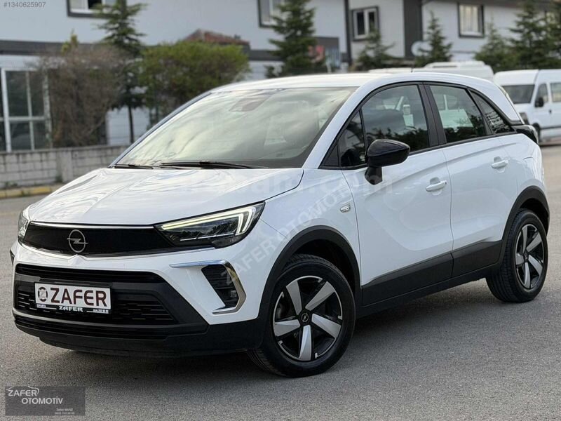 ZAFERDEN 2024 HATASIZ OPEL CROSSLAND 1.2T ESSENTİAL EKSTRALI