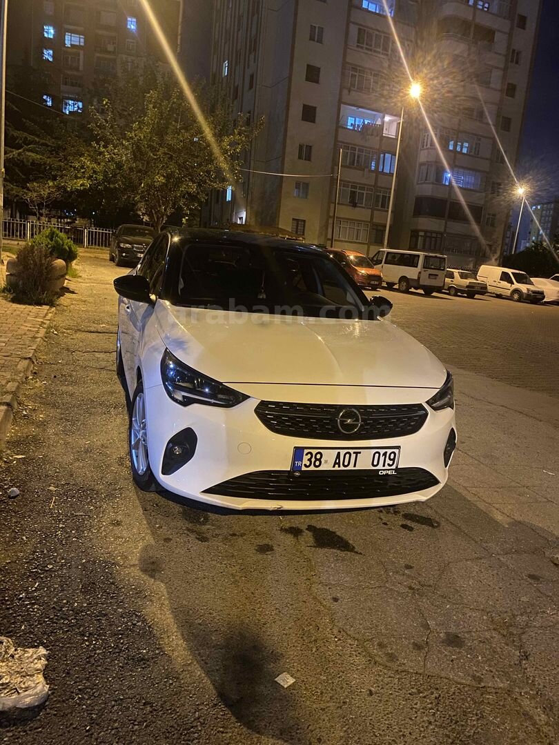 Sahibinden Opel Corsa 1.2 T Elegance 2023 Model 30.000 km Beyaz 5