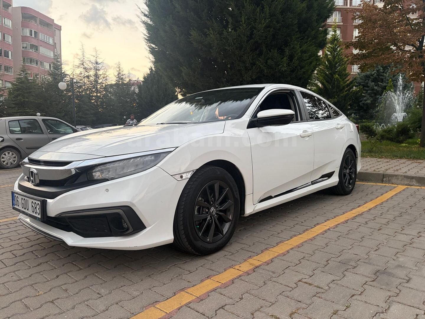 Sahibinden Honda Civic 1.6i VTEC Eco Elegance 2020 Model 3