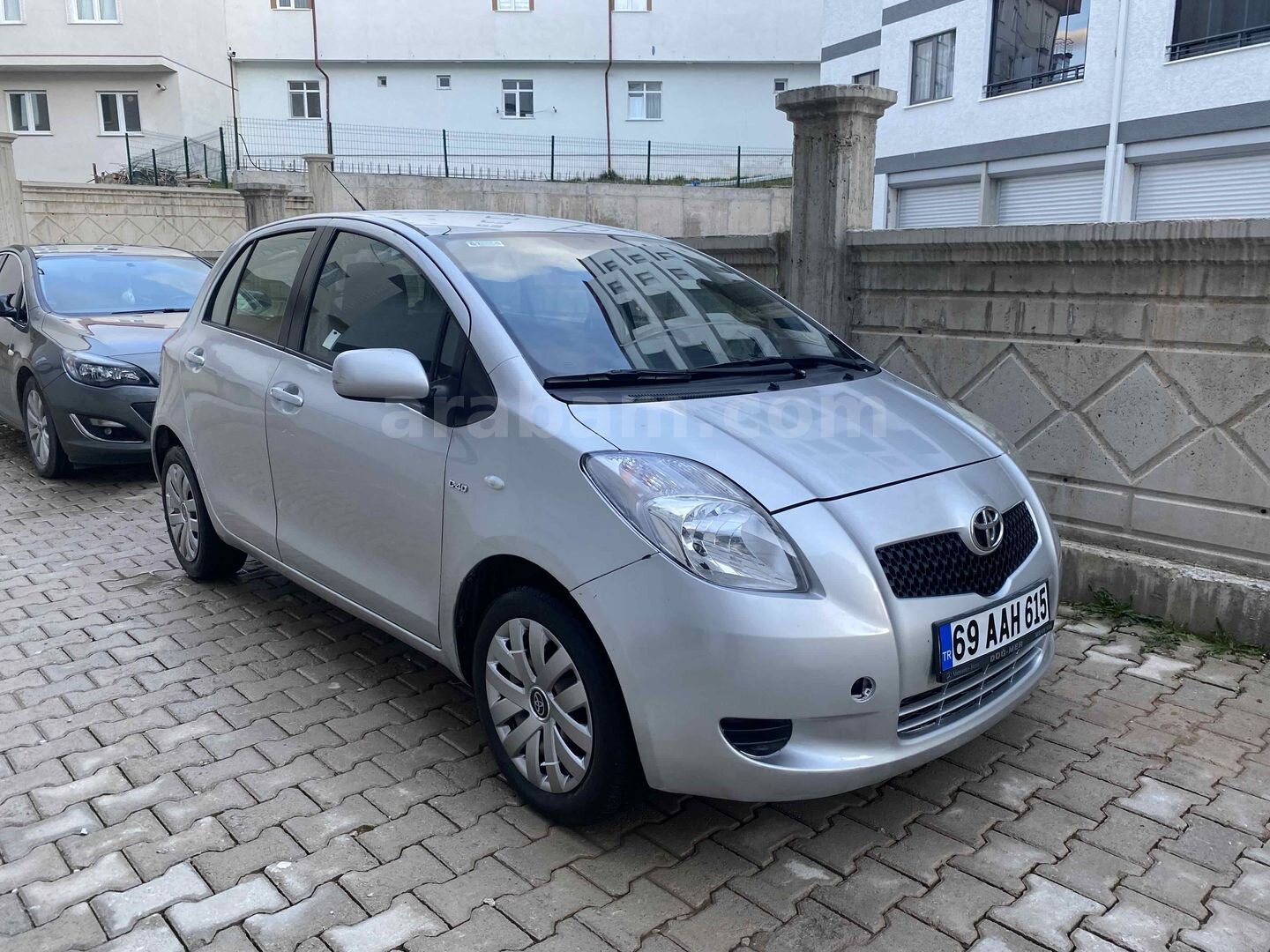 Sahibinden Toyota Yaris 1.4 D-4D Terra 2008 Model 201.000 km Gri (Gümüş) 1