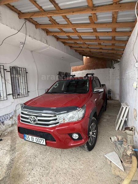 Sahibinden Toyota Hilux 2.4 D-4D 4x2 Adventure 2016 Model 165.000 km Kırmızı