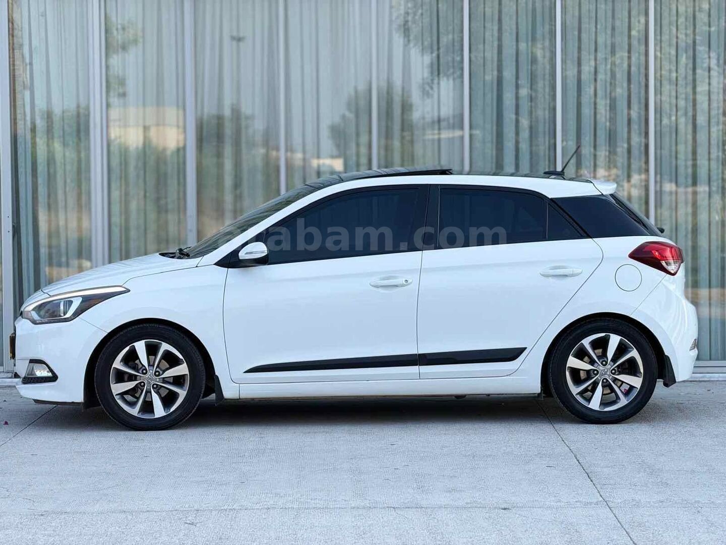 Hyundai i20 1.2 MPI Elite 2017 Model 4