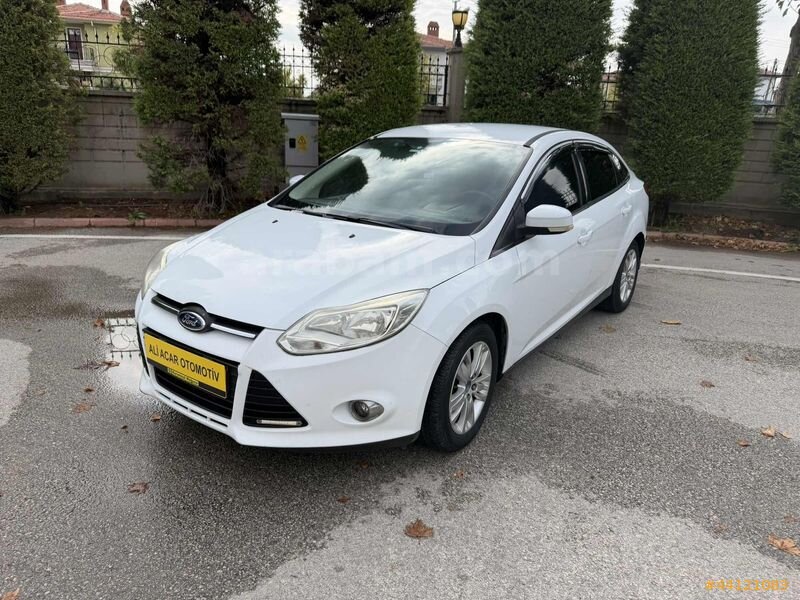 ALİ ACAR OTOMOTİV DEN HATASIZ BOYASIZ FORD FOCUS