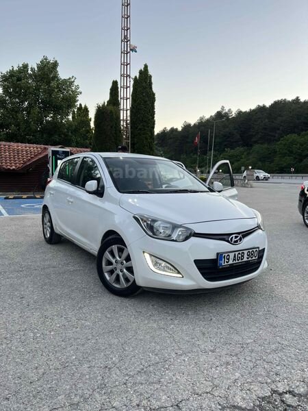 Sahibinden Hyundai i20 1.4 CVVT Sense 2014 Model