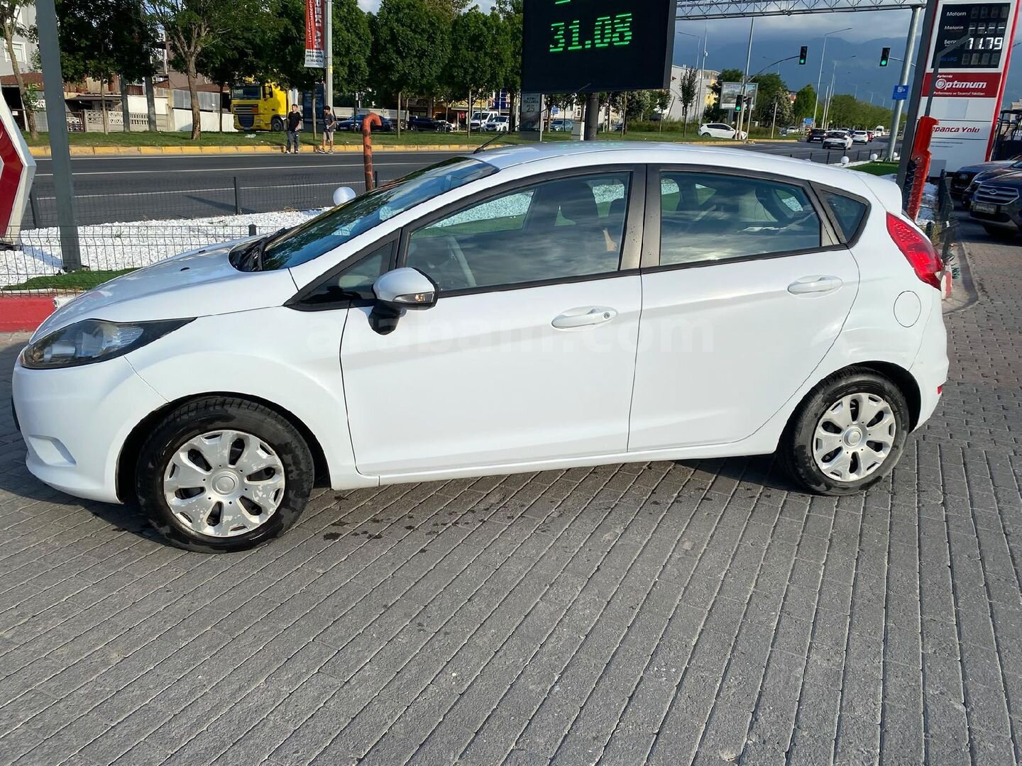 Sahibinden Ford Fiesta 1.4 TDCi Trend 2011 Model 2
