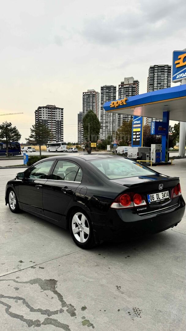Sahibinden Honda Civic 1.6i VTEC Elegance 2007 Model 3