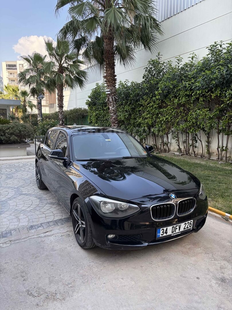 Sahibinden BMW 1 Serisi 116i Comfort 2013 Model 199.000 km Siyah 1