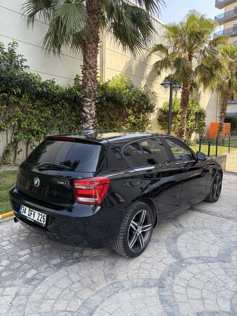 Sahibinden BMW 1 Serisi 116i Comfort 2013 Model 199.000 km Siyah 4