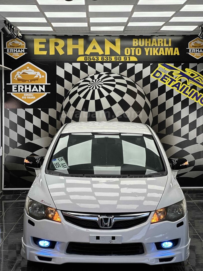 Sahibinden Honda Civic 1.6 Premium 2012 Model 247.000 km Beyaz 1