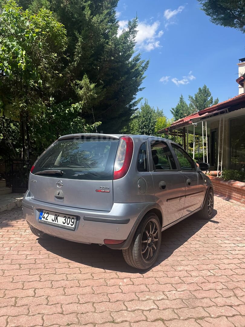 Temiz Bakımlı Opel Corsa 4