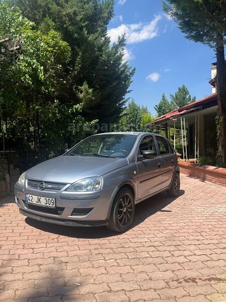 Temiz Bakımlı Opel Corsa