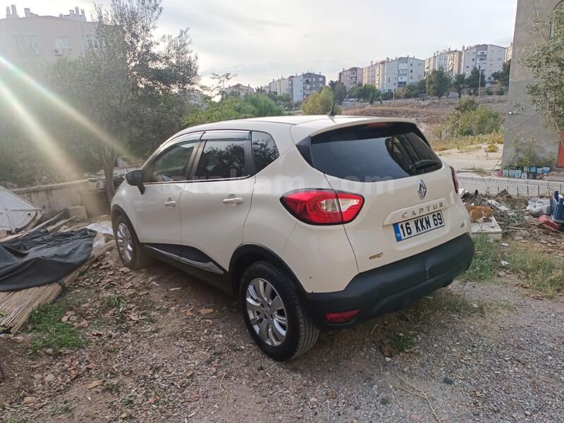 Sahibinden Renault Captur 1.5 dCi Touch 2013 Model 463.000 km Bej
