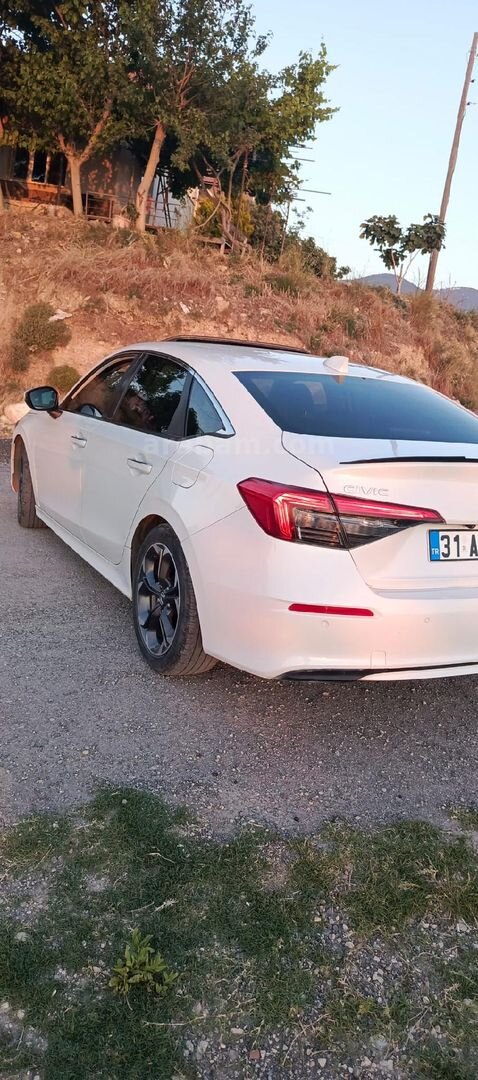 Sahibinden Honda Civic 1.5 i-VTEC Executive Plus 2023 Model 4