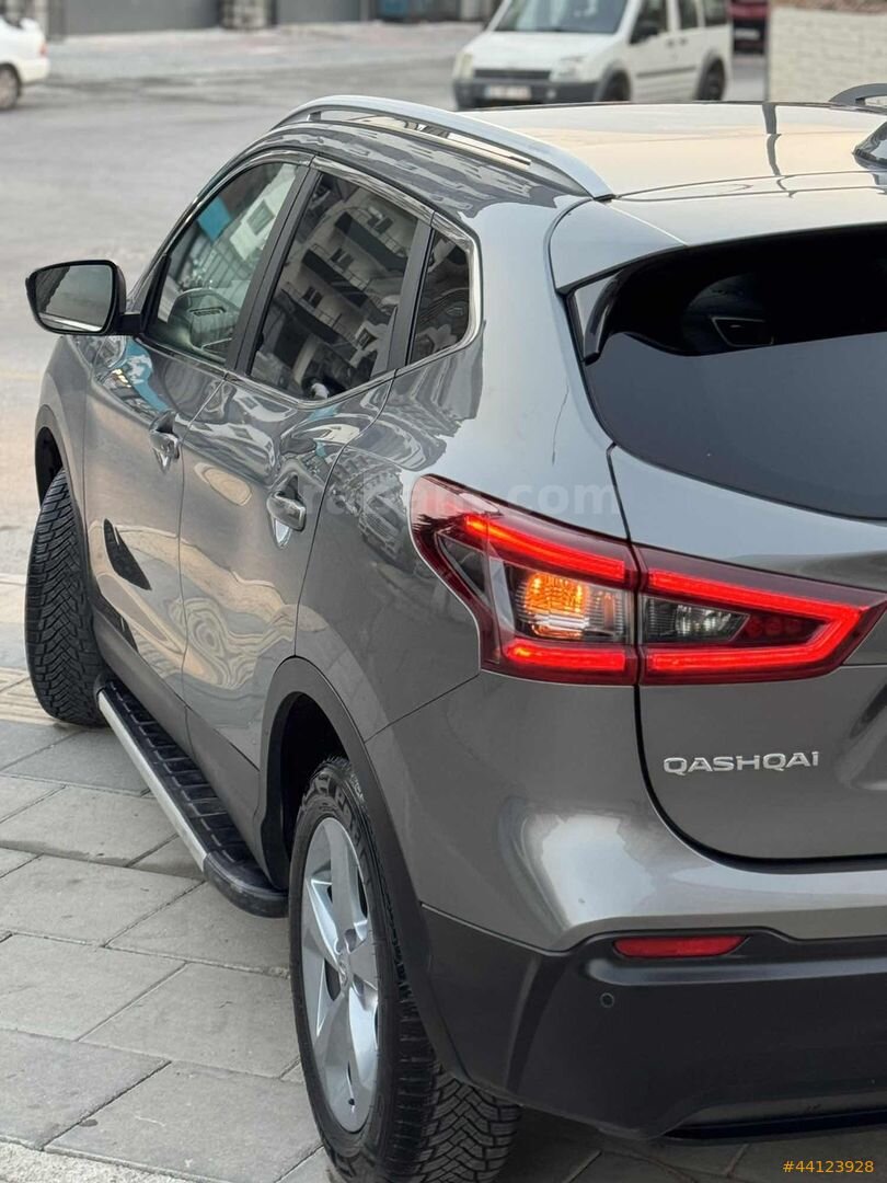 İlk sahibinden boya değişen hasar kaydı yok 71 bin kmde makyajlı 2