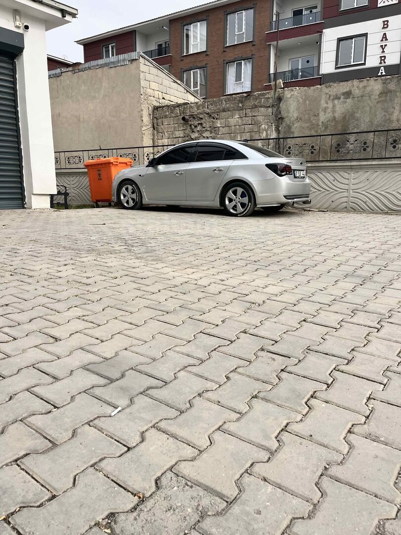 Chevrolet cruze 5