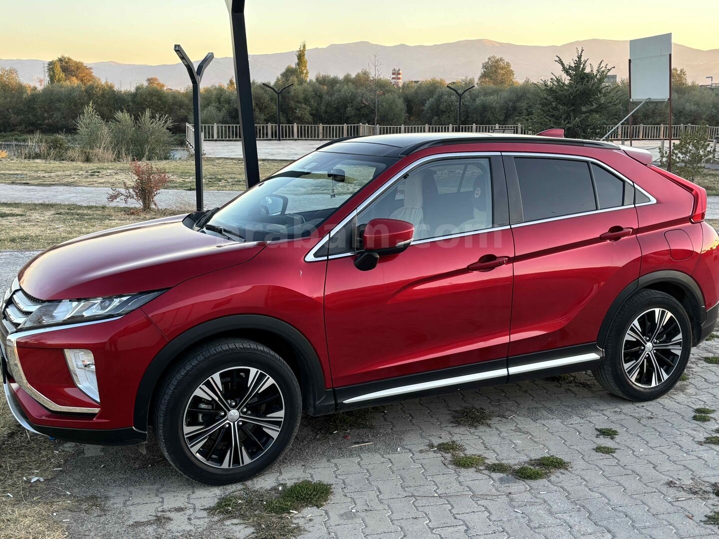 Orijinal hatasız Mitsubishi Eclipse Cross 1.5 MIVEC Intense Plus 4x2 4