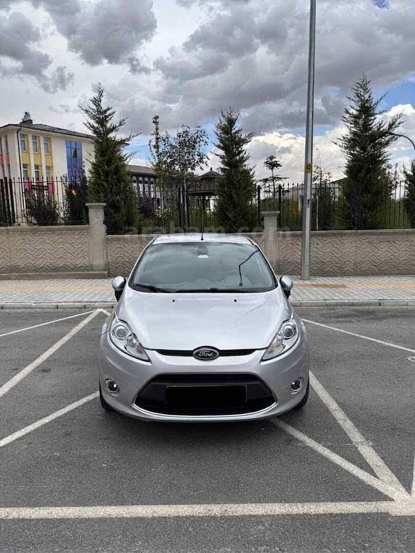 Sahibinden Ford Fiesta 1.4 Titanium 2011 Model 1