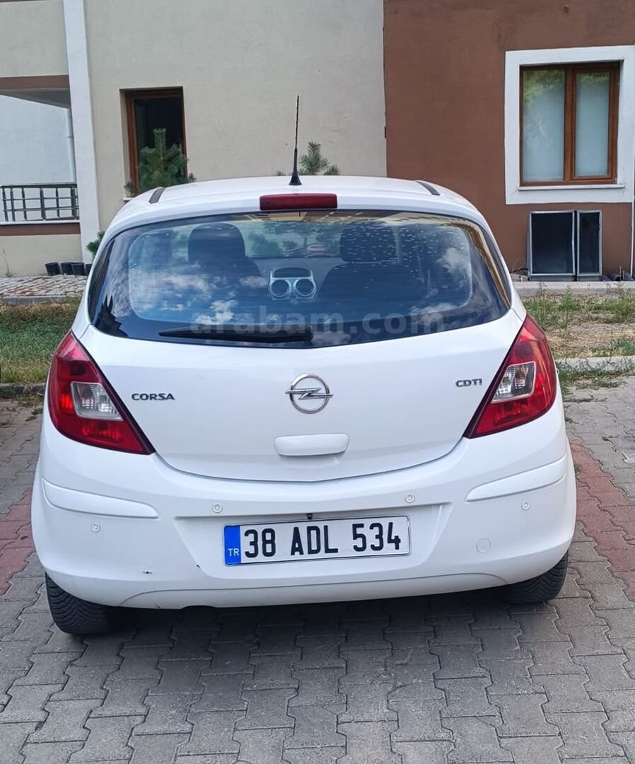 Öğretmenden Tramersiz. Boyasız . Değişensiz Tertemiz Corsa 2