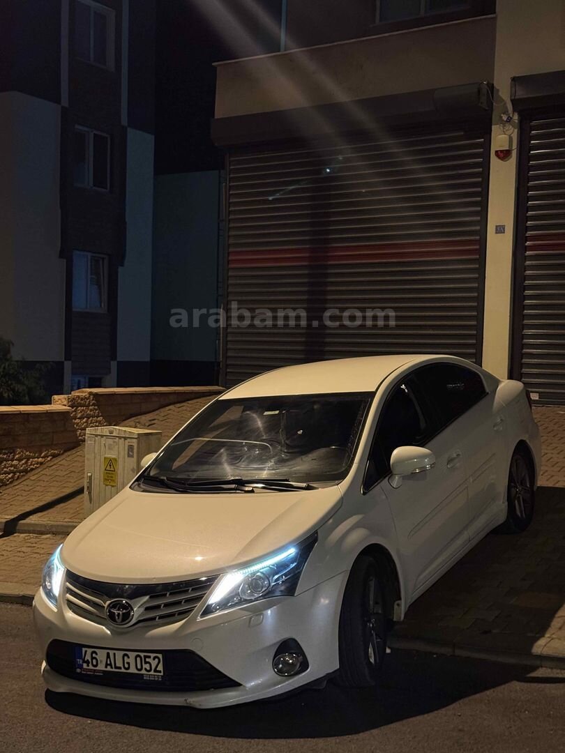 Sahibinden Toyota Avensis 1.6 Advance 2015 Model 220.000 km Beyaz 5