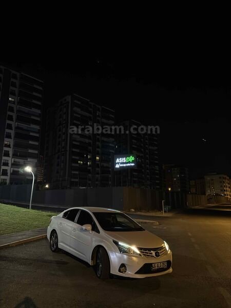 Sahibinden Toyota Avensis 1.6 Advance 2015 Model 220.000 km Beyaz 1