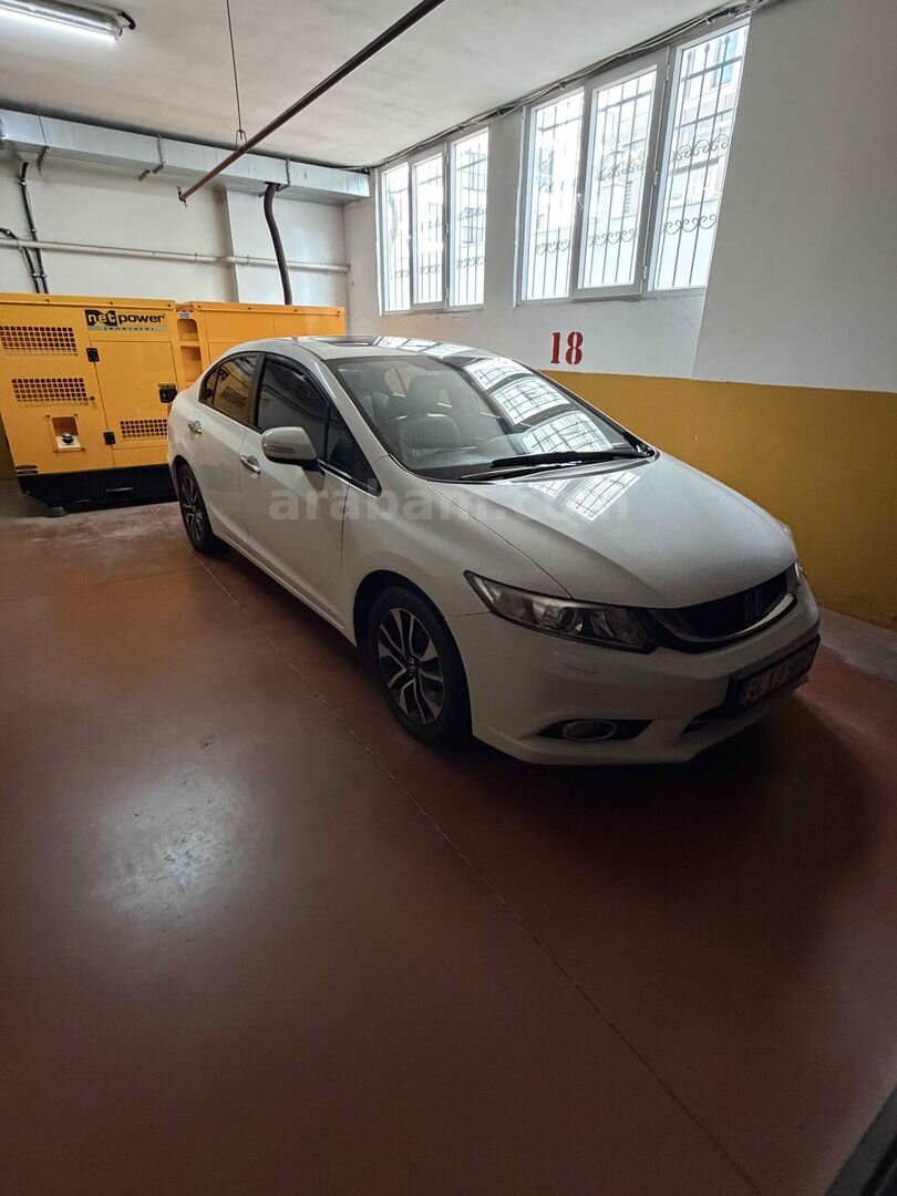 Sahibinden Honda Civic 1.6i VTEC Eco Executive 2014 Model 3