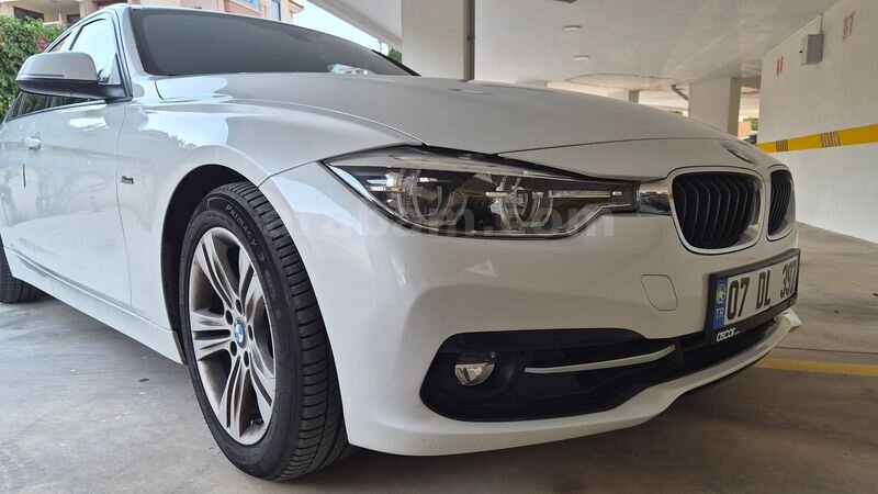 52,000 km'de 320i ED Sline SEDEFLİ BEYAZ, KAZASIZ-TEMİZ, BAKIMLI